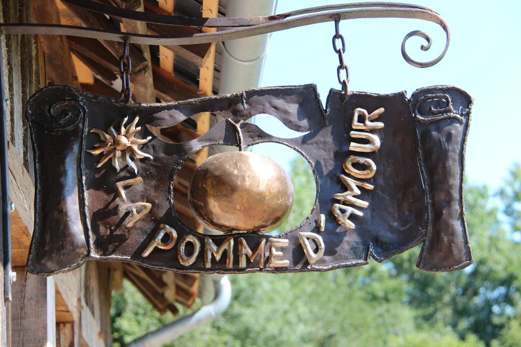 La Pomme D'Amour Bed & Breakfast Honfleur Exterior photo